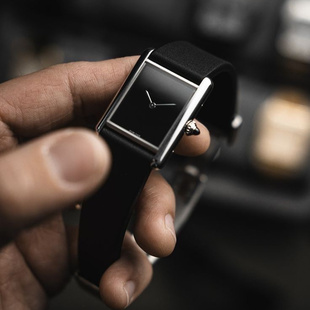 方形机械手表男品牌正品运动男士高端男款虫洞概念氚气男生男表潮