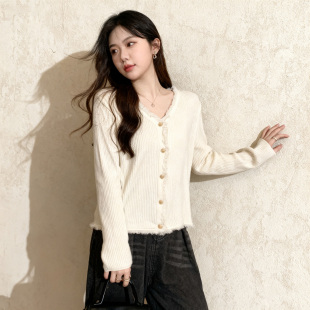 毛衣女秋冬季 针织开衫 胖MM显瘦减龄百搭上衣 流苏边小香风长袖 大码