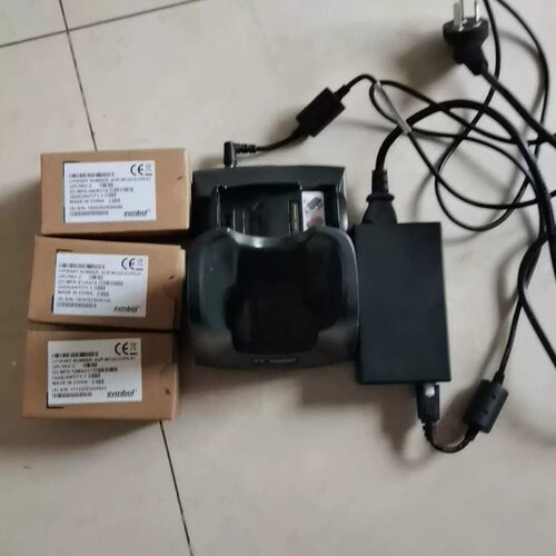 讯宝MC32N0 MC3200 充电座 带电源配接器带电池