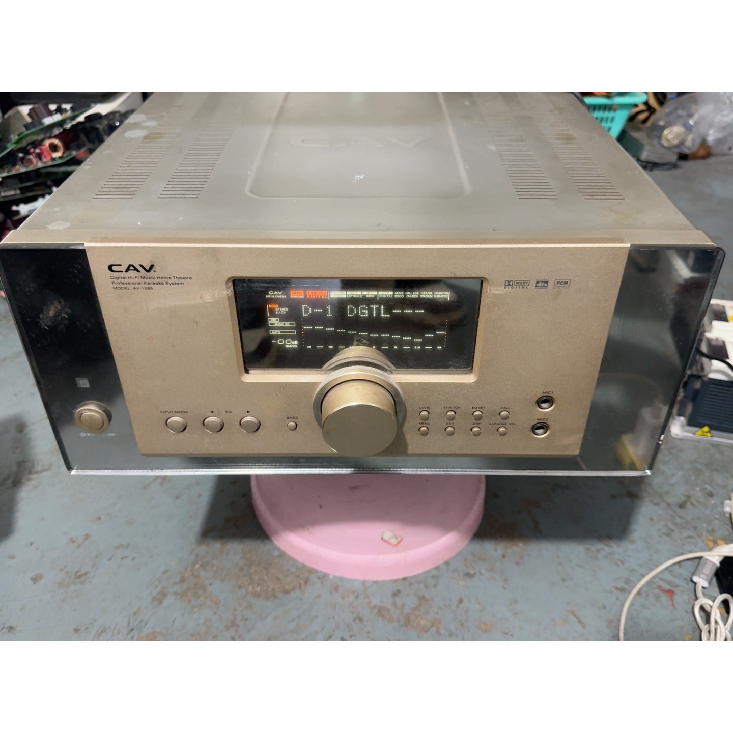 售前询价CAV功放+AV-1086一台 通电