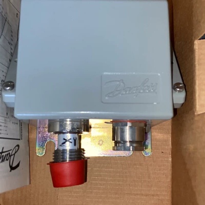 Danfoss丹佛斯EMP2-084G2112压力变送器全新现货议价