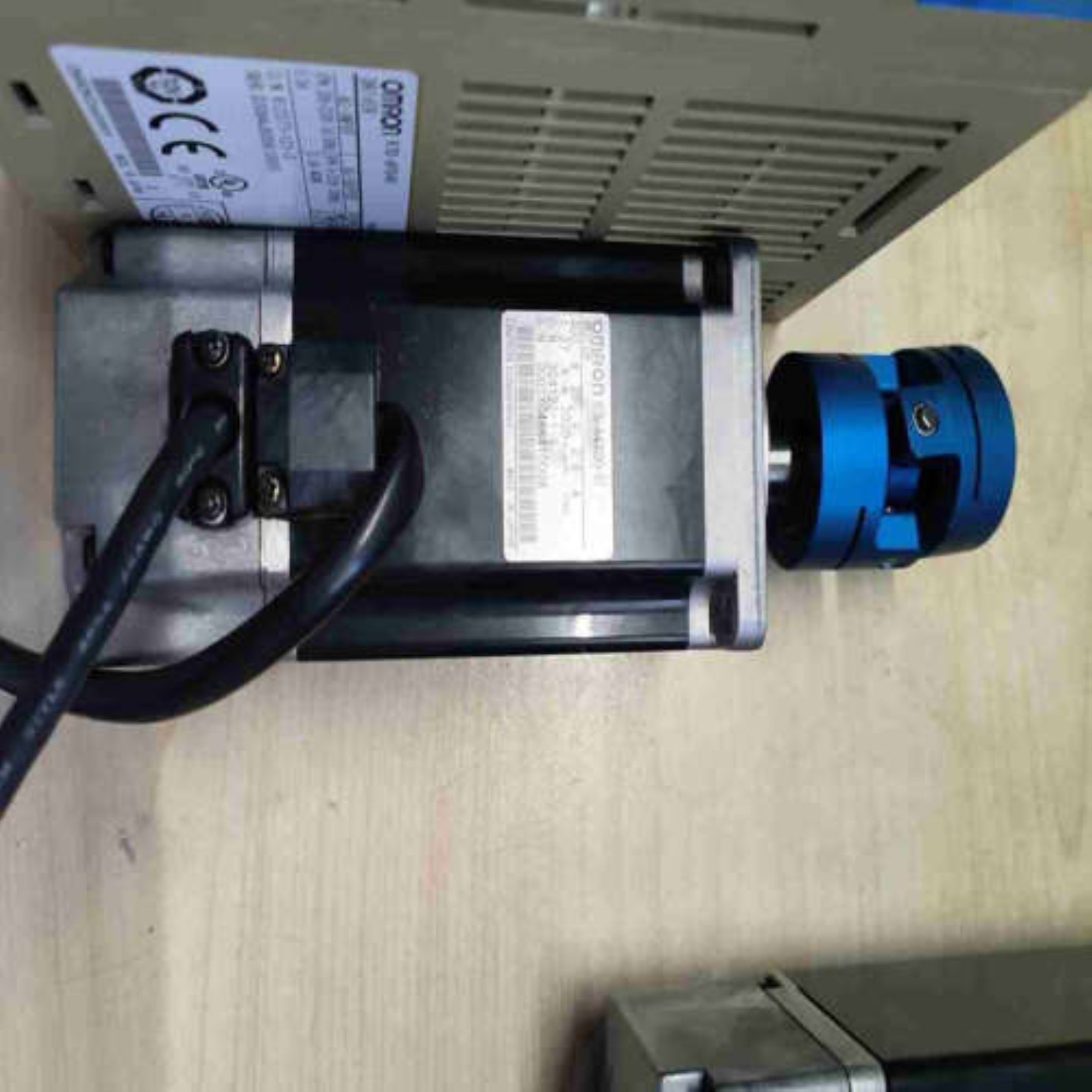 售前询价议价伺服驱动R7D-AP04H电机r7m-a40030-