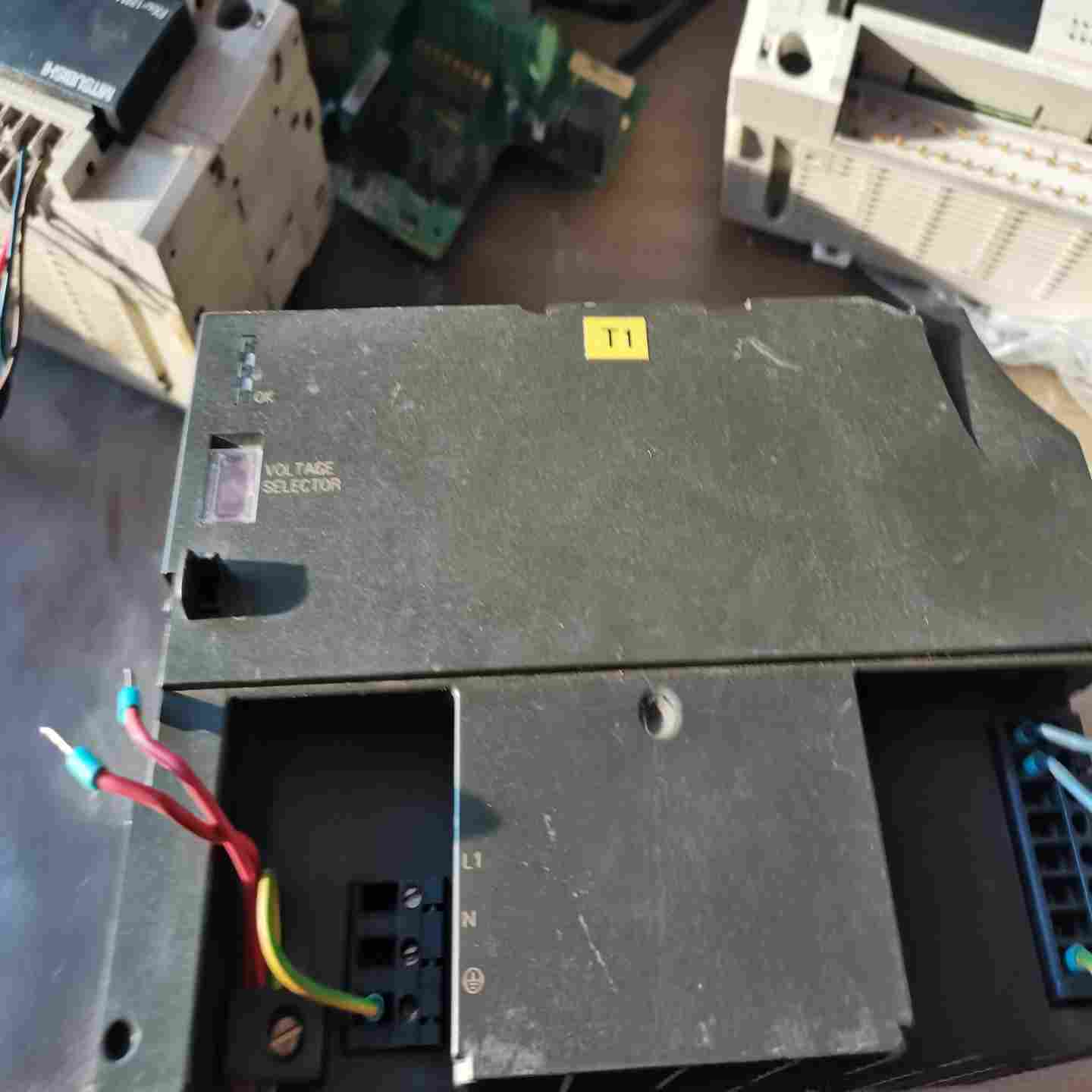 售前询价电源6EP1334-1SL11外壳破损功能正常议价