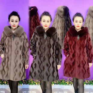 冬季中长款大码环保貂绒加厚大衣中老年高档保暖仿皮毛一体外套女