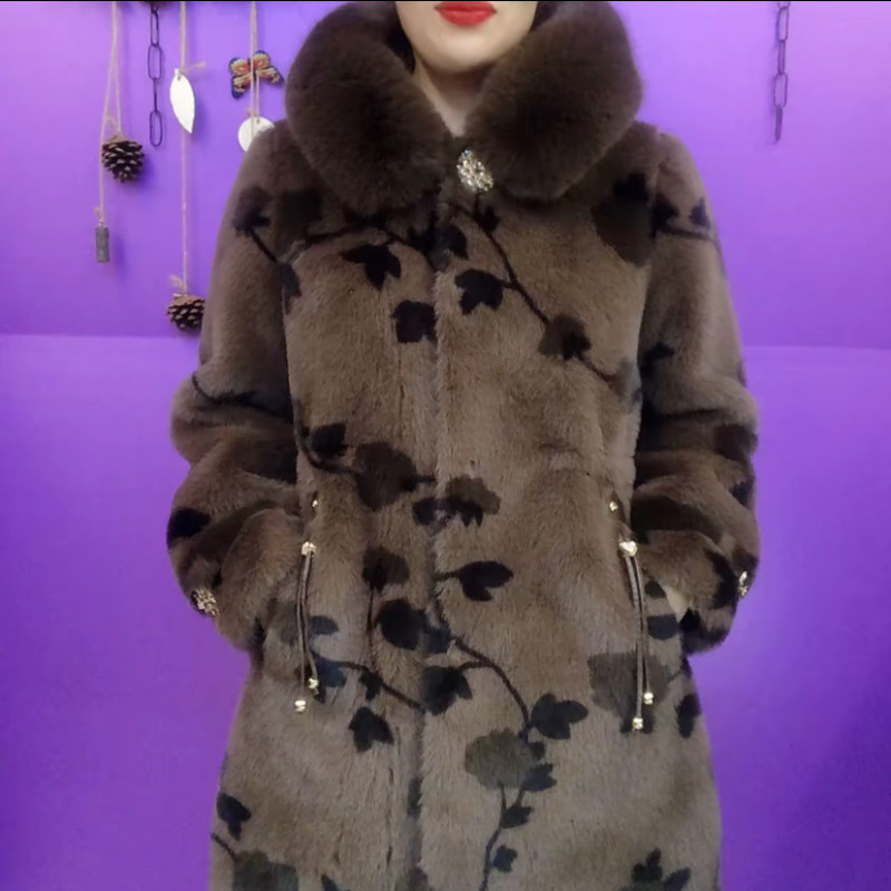 秋冬新款枫叶收腰中长款女士大衣时尚连帽仿貂绒皮毛一体加厚棉衣