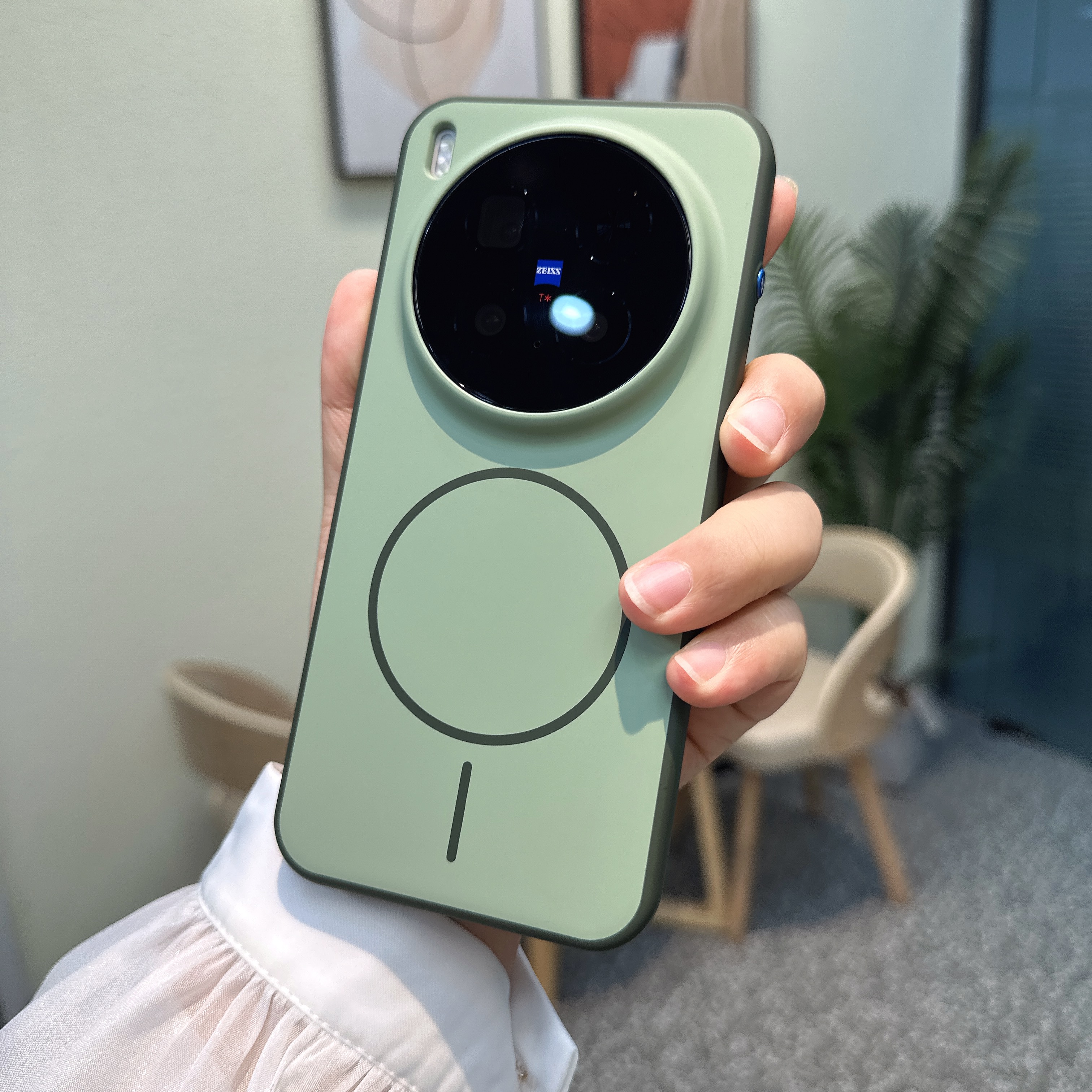 一年包换新款超薄彩盾磁吸壳