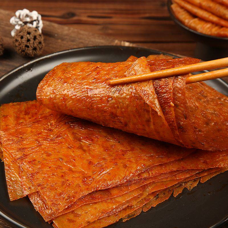 老式大辣片豆皮辣条网红爆款8090童年香辣味零食休闲小吃批发包邮