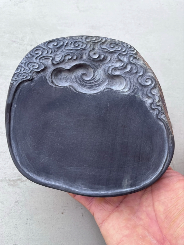 肇庆端溪老坑大西洞石博士出品端砚老坑大西洞冰纹鱼脑洞祥云砚台