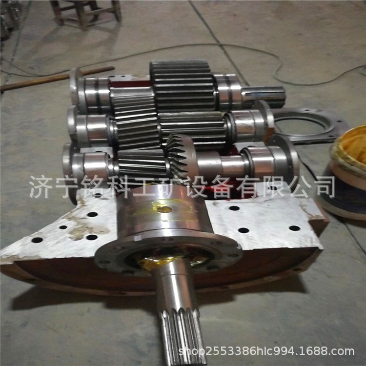 刮板机同步齿轮传动现货供应价格优惠中中煤配件轴承