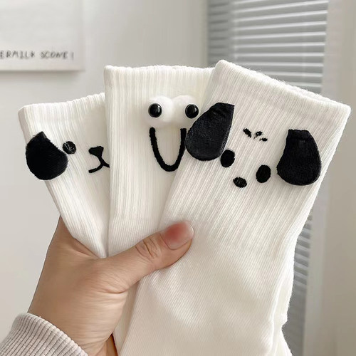 可爱小狗袜子女秋冬款白色中筒袜