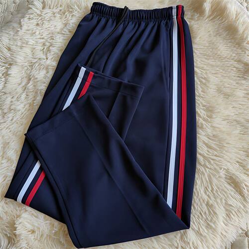 红白条校服裤子两条杠中