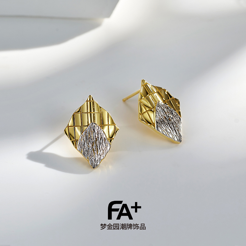 梦金园潮牌饰品时尚925银耳钉女