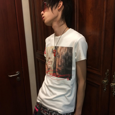 conlise千禧风刺绣正肩短袖个性