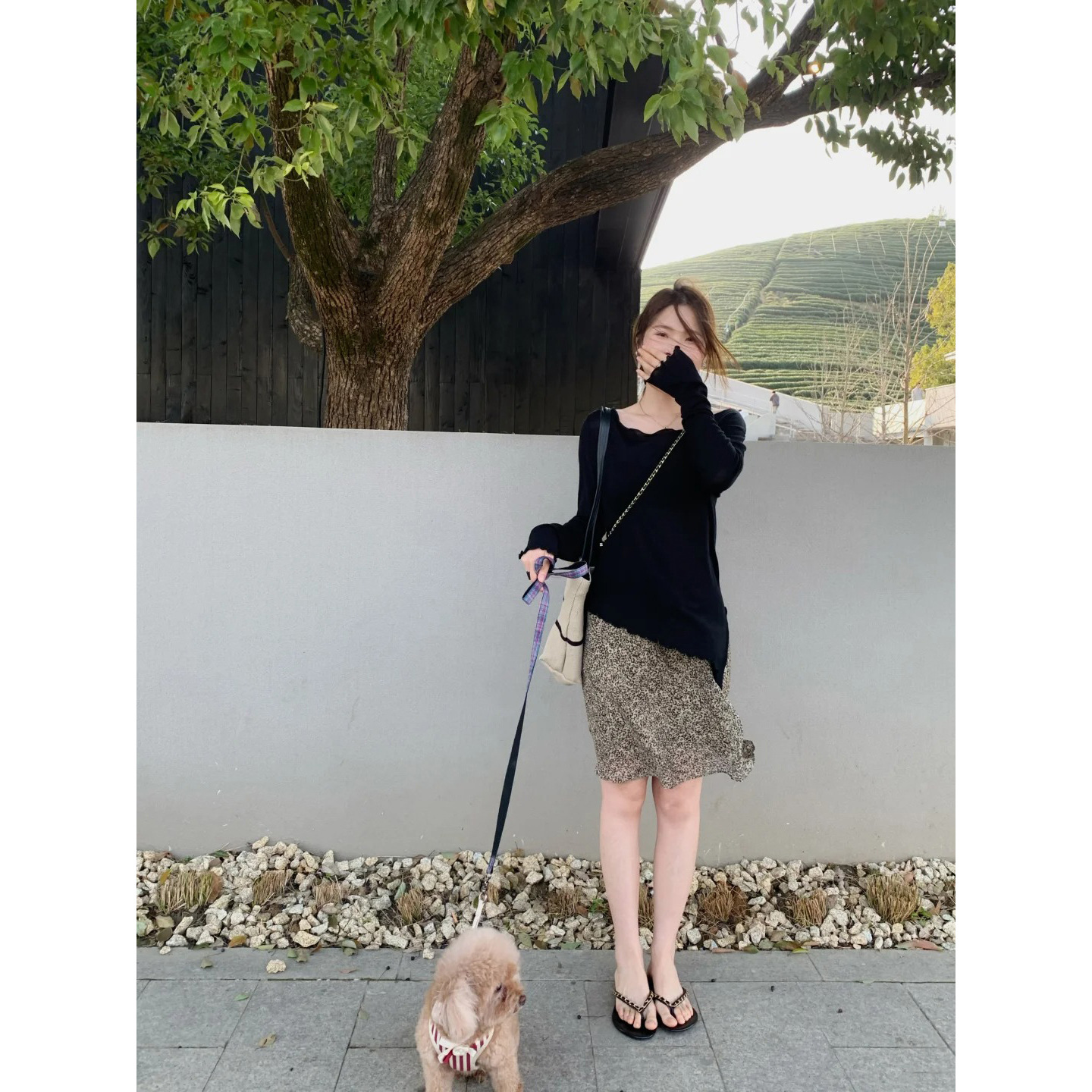 VERIDIAN DEW-自制休闲慵懒风 木耳边不对称设计下摆防晒针织上衣