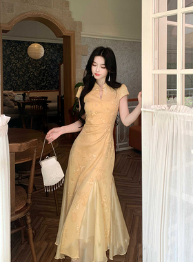 玉穗金澜 新中式黄色插片式鱼尾改良旗袍温婉气质连衣裙