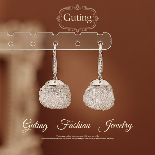 古婷银色镂空圆球耳钩耳环高级感