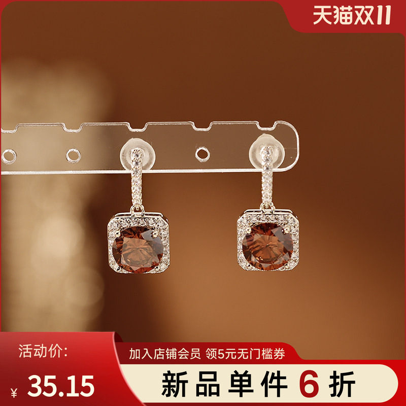古婷红色锆石几何耳环高级感