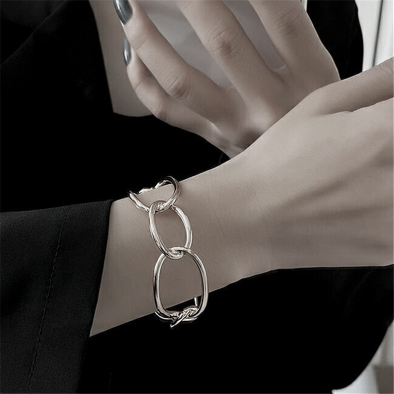 镀防金小众设计镂空金属冷淡风手链ins网红气质高级感手饰手镯女