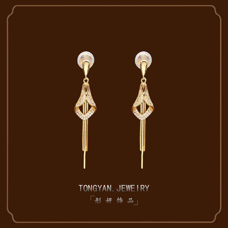 长款流苏菱形镶石硅胶无痛耳饰女法式复古无痛耳环蚊香盘百搭耳饰