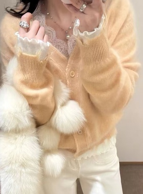 LM家高品  26年春款V领搭配神器显瘦百搭V领蕾丝拼接针织衫