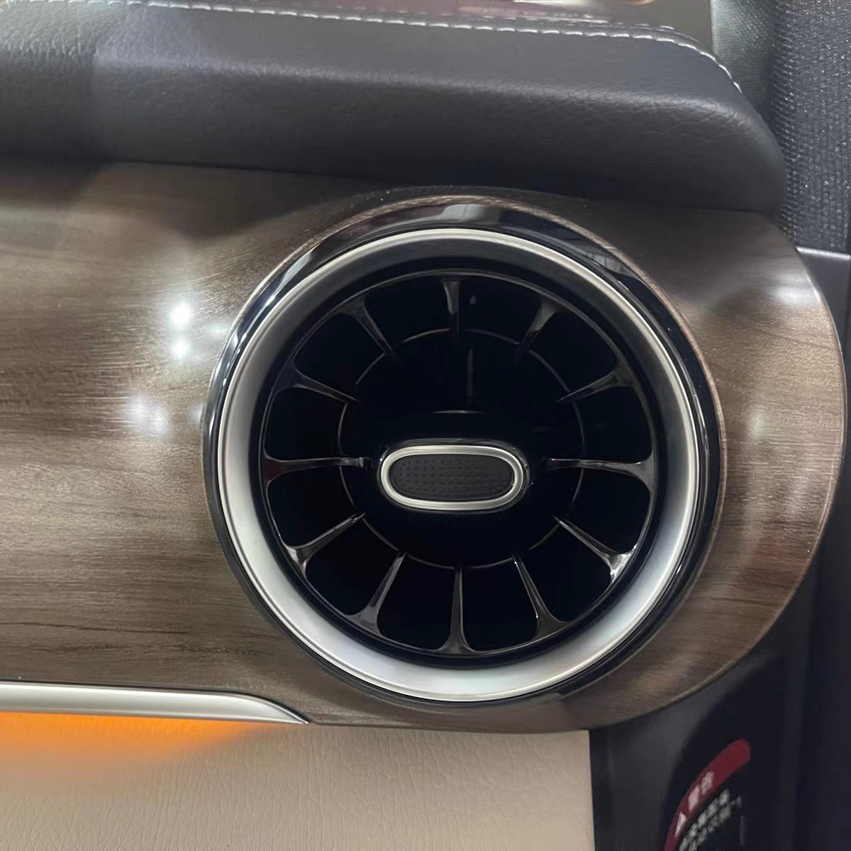 福建奔驰新威霆V260涡轮空调出风口中控仪表台出风口通风口配件
