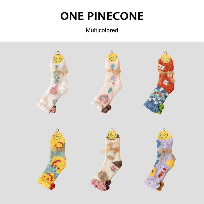 onepinecone珊瑚绒笑脸袜