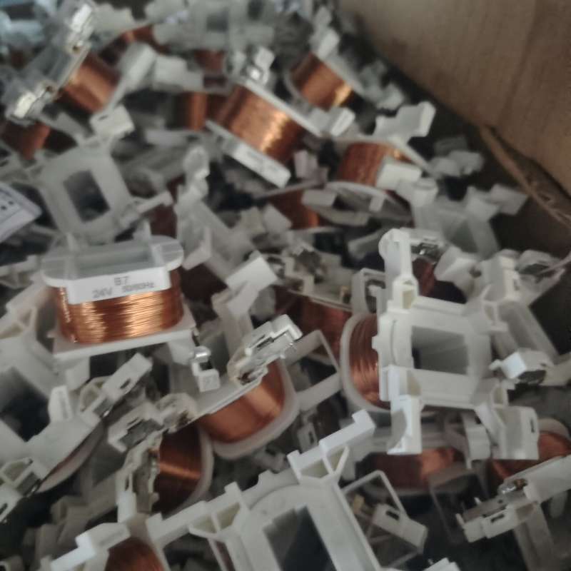 请议价-施耐德接触器原装线圈LC1D09-D38通用24V