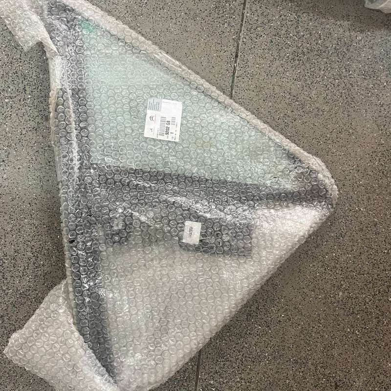 请议价-标致407Cc右前三角玻璃,全新原厂件!适配标致407双门轿
