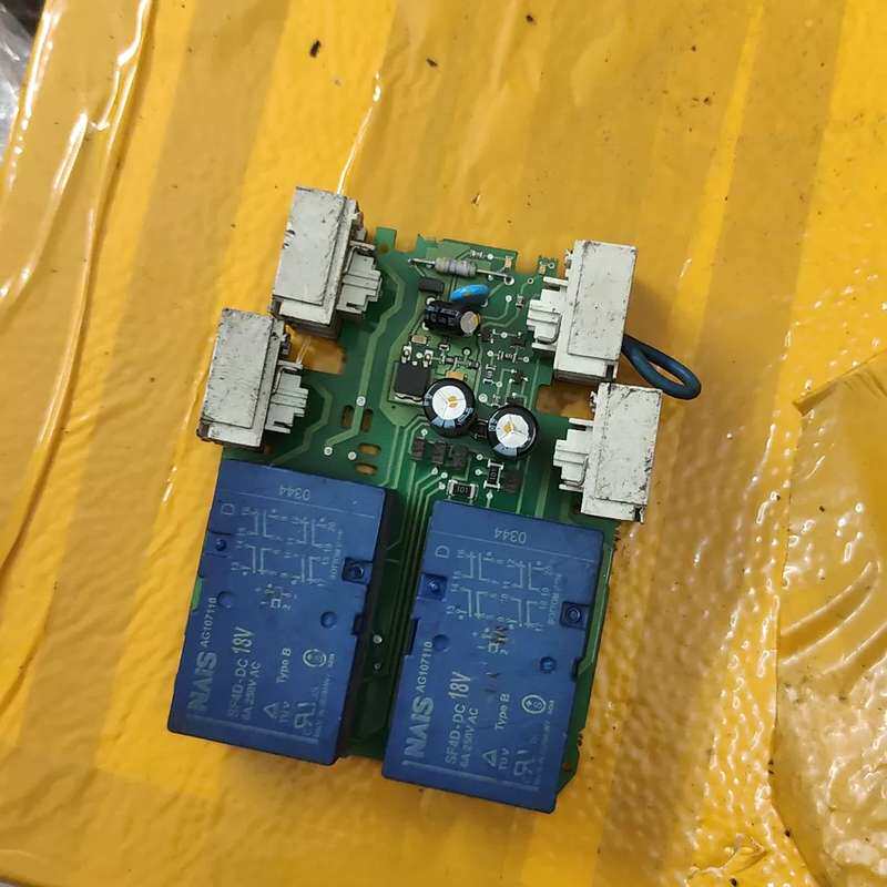 请议价-NAIS继电器主板，SF4D-DC18V型号，拆机件，功能完