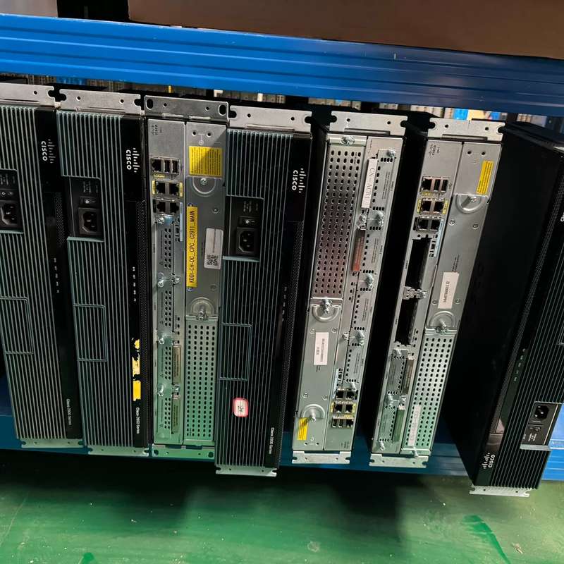 请议价-机房 Cisco思科2911/k9路由器 现货8台 30