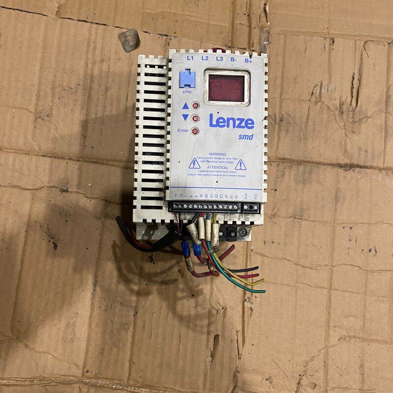 请议价-Lenze伦茨变频器ESMD402L4TXA,4KW,拆机成