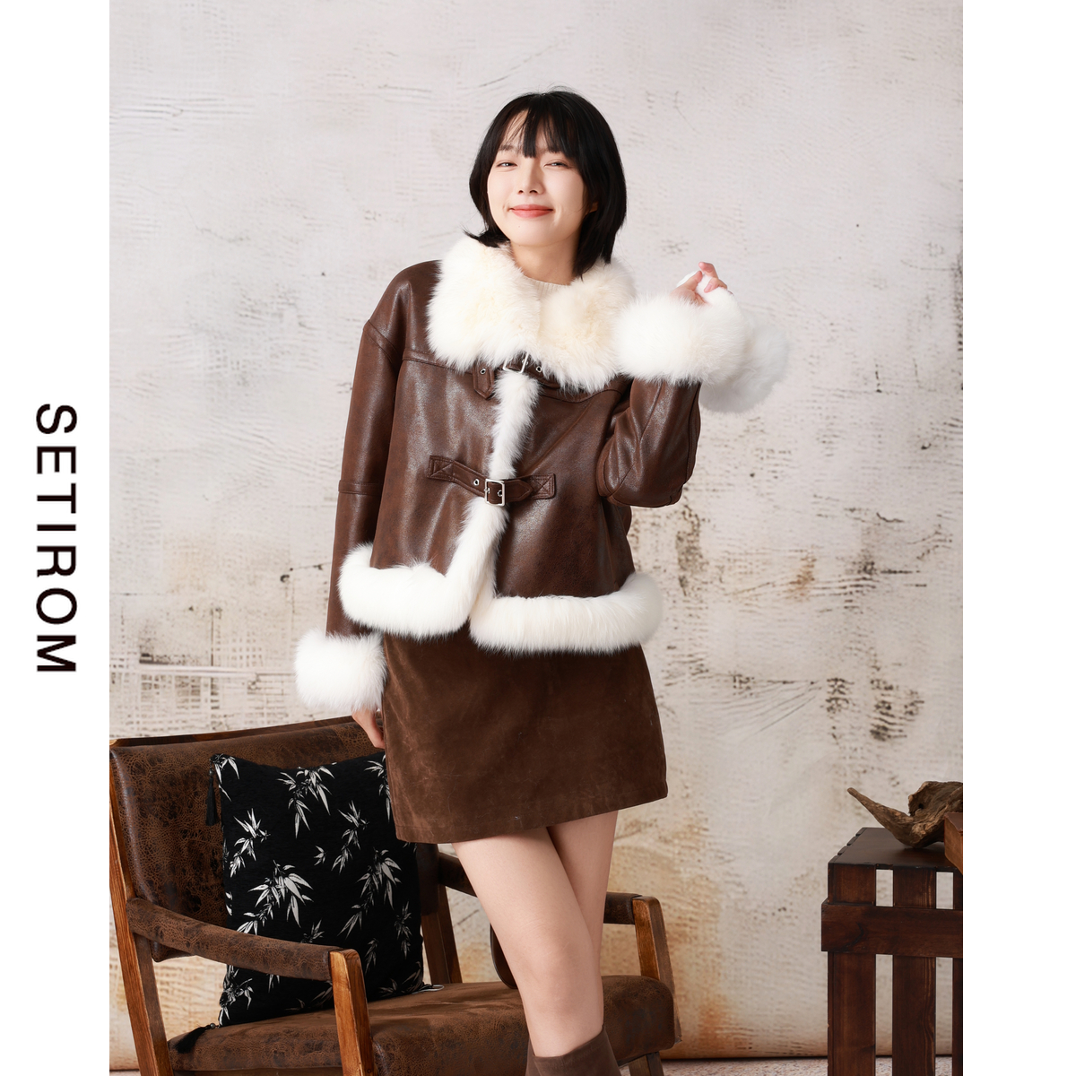 西町村屋复古狐狸毛短款羽绒服女