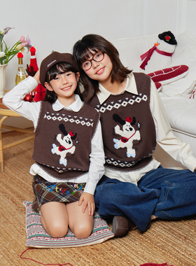 西町村屋卡通外穿背心女装2025冬新款复古提花无袖马甲CAAD10872