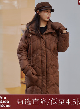 西町村屋羽绒服女冬新款长款连帽保暖手套文艺羽绒外搭AD8205024