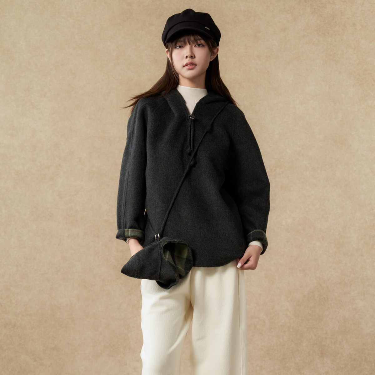 西町村屋设计感卫衣女2025冬季新款羊毛双面呢（含帽）XHAD10265