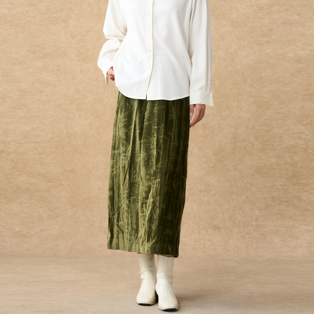 西町村屋新中式半身裙女装秋冬季新款竹叶后开衩直筒裙AD8903009