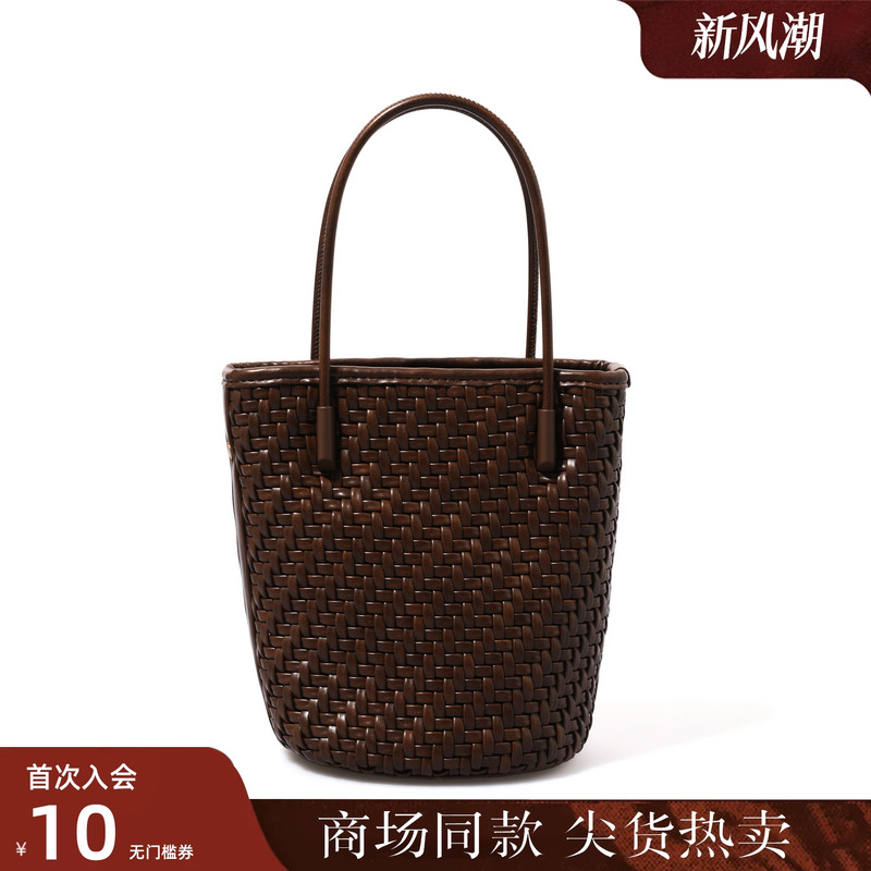 西町村屋复古编织单肩包女夏季新款气质百搭简约包包XHAC60001