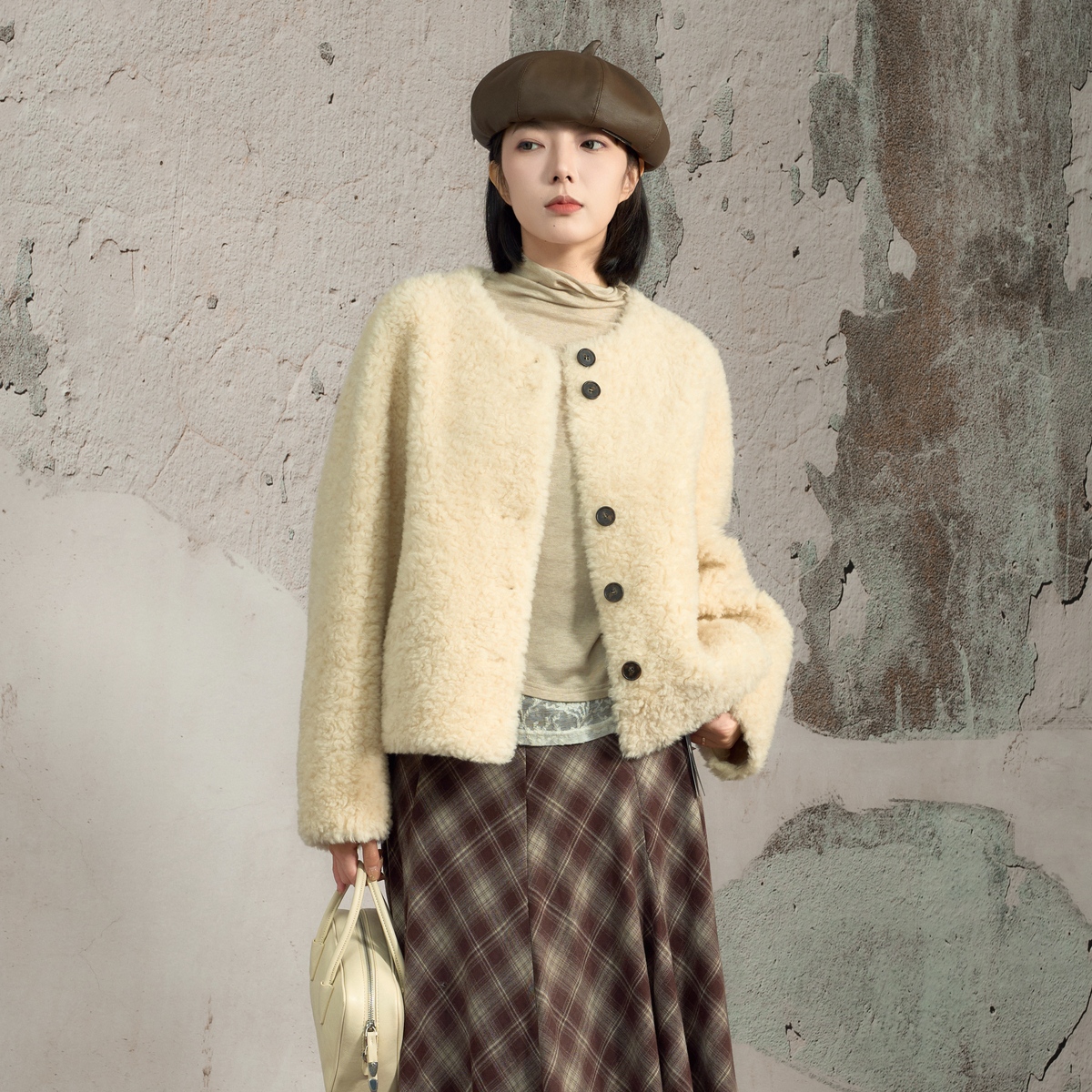 西町村屋韩系皮草女装2025冬季新款颗粒绒皮毛一体外套XHAD10228