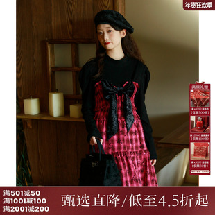 西町村屋连衣裙女冬季新款假两件植绒格纹蝴蝶结背带裙AD8502006