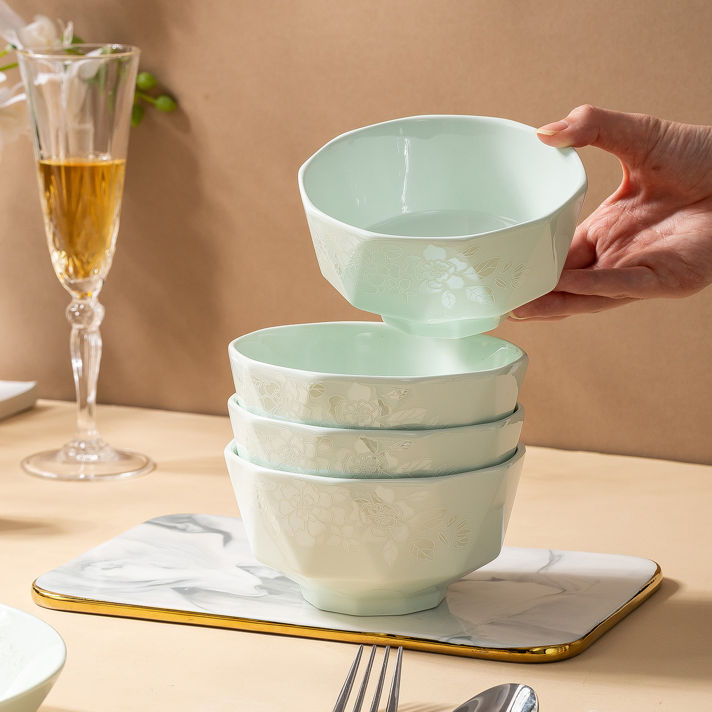 简约百搭家用陶瓷饭碗