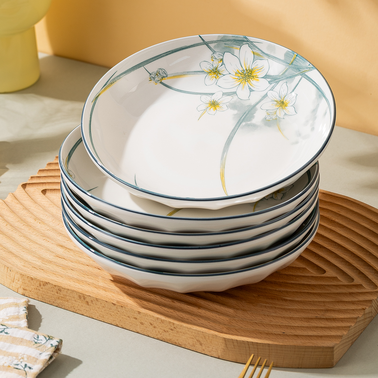 清新水仙花家用陶瓷餐盘