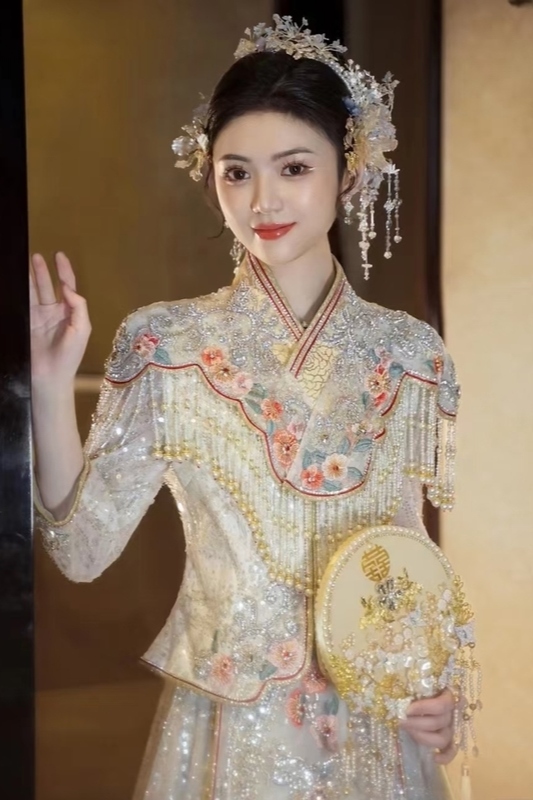 浅金色禾服2023年新款结婚中式嫁衣出阁服大气重工秀禾女龙凤褂