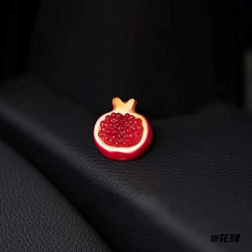 时来运转红石榴汽车摆件小红书同款送无痕贴可爱送朋友小石榴创意