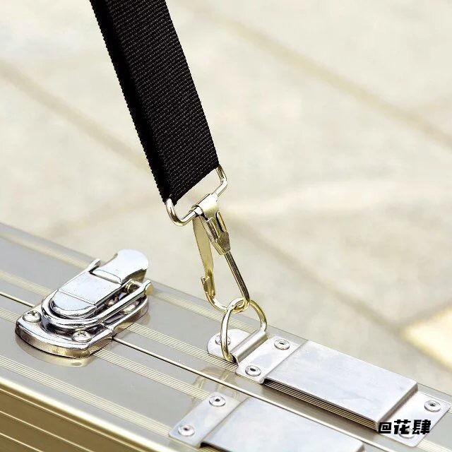 木箱箱搭扣木箱扣工具中箱铁镀铬箱包卡扣吊搭工业密封箱带锁搭扣