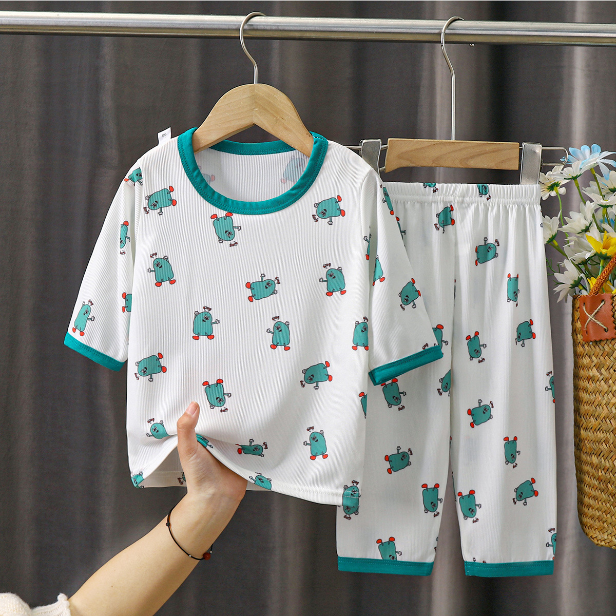 儿童冰丝睡衣男孩女孩家居服夏款