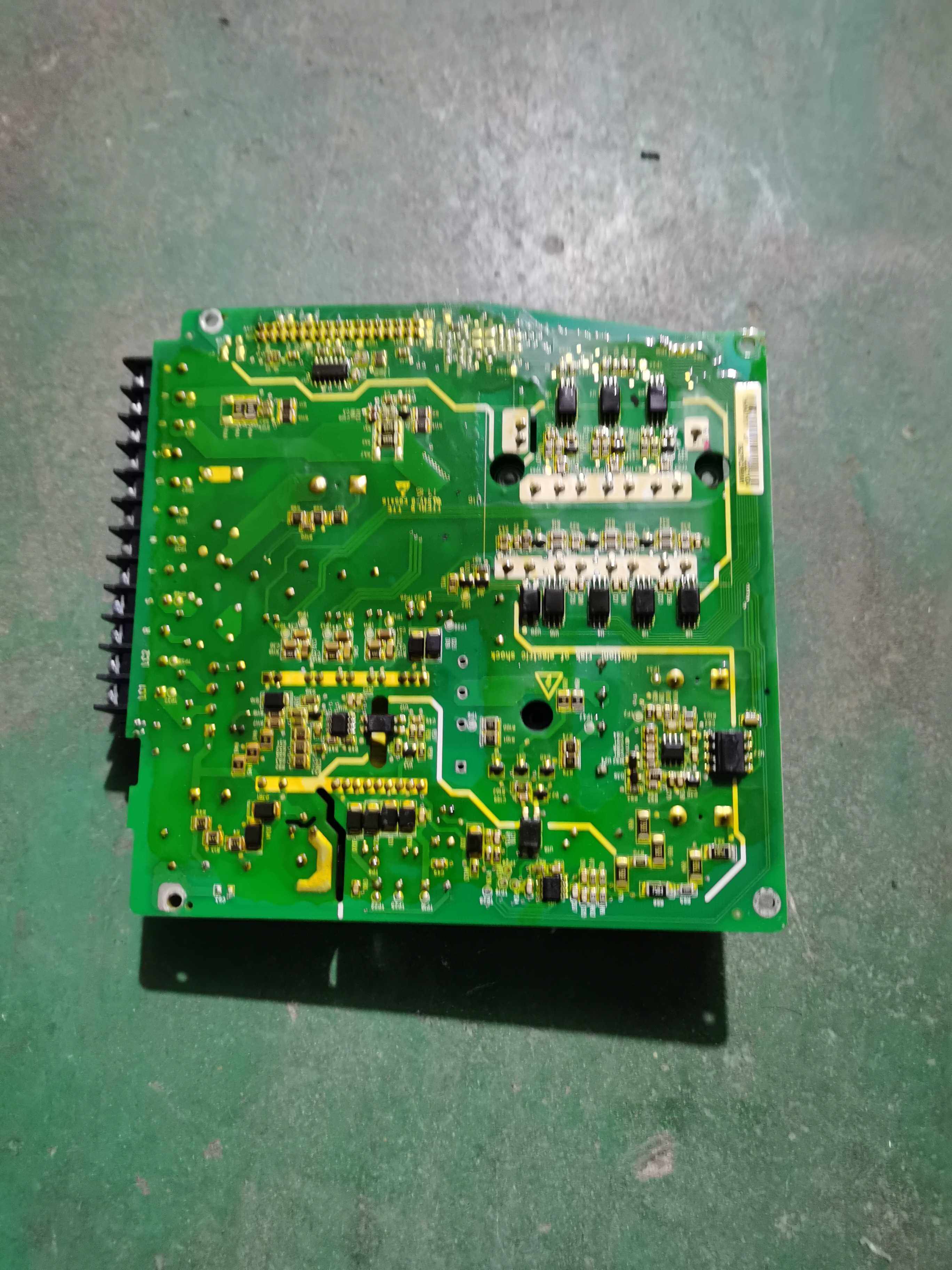 极速汇川伺服驱动器IS620PsS2R8I-IAB驱动板S62PS1R6IM1原装拆机