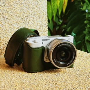 索尼A7C2保护套A7CR真皮皮套A7M45 ZVE10二代相机包肩带配件 A7R5