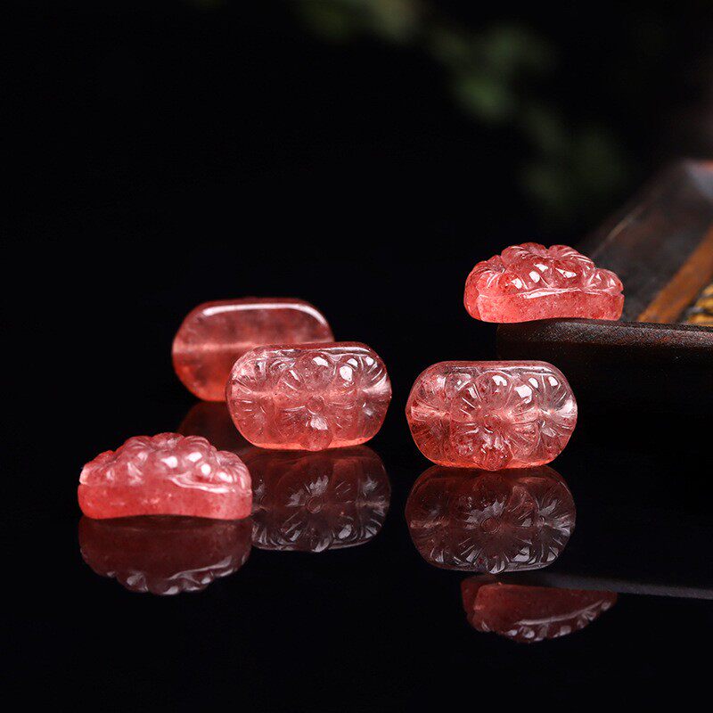 2026天然水晶草莓晶花牌DIY手工串珠配件手串编织挂绳雕刻件配饰