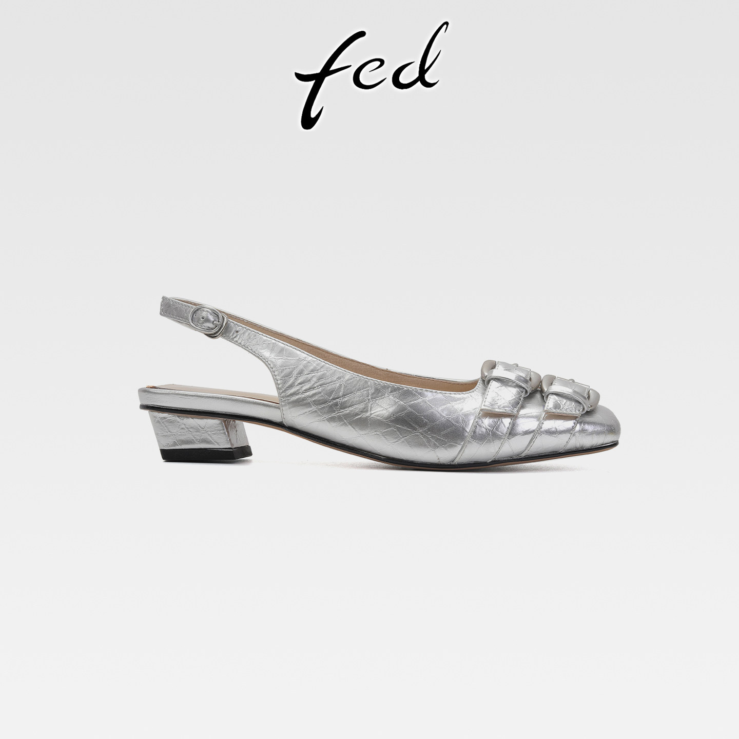 fed法式真皮粗跟银色包头凉鞋女夏配裙子中跟方头后空皮带扣单鞋