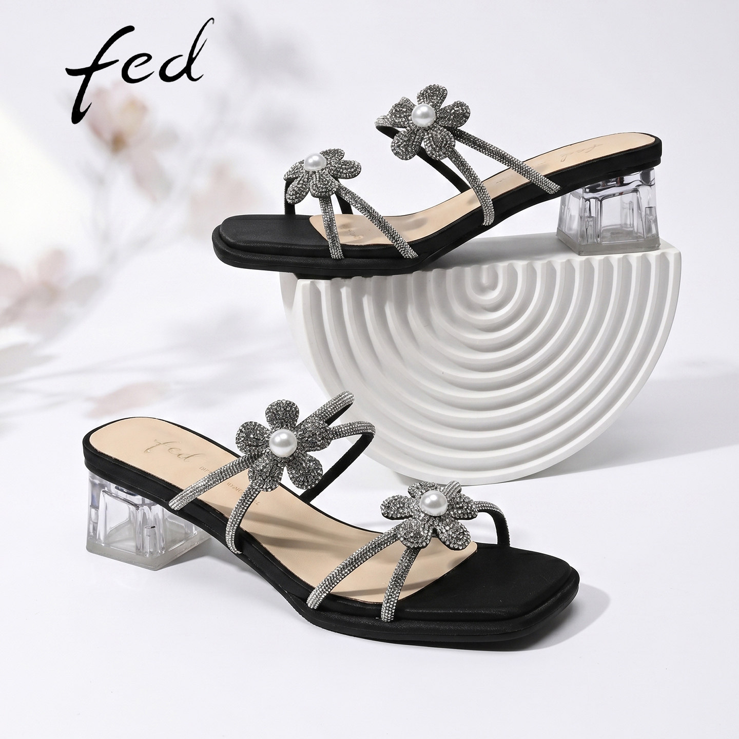 fed夏季粗跟增高珍珠花卉凉鞋